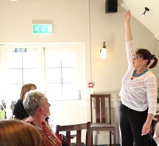 3PBB Faye demonstrating